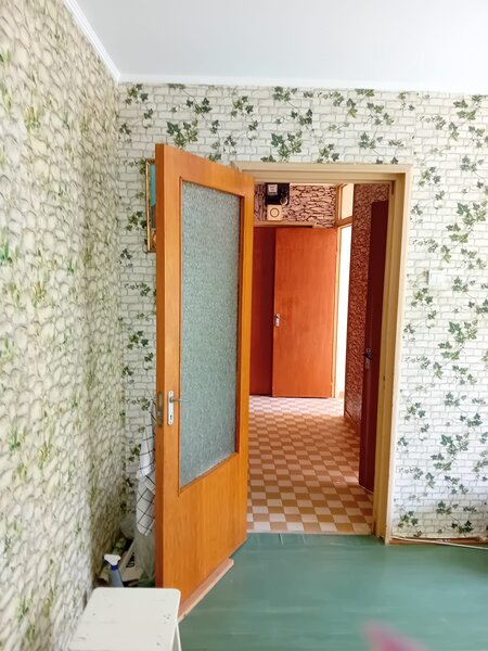 Drumul Taberei, statia Romancierilor,